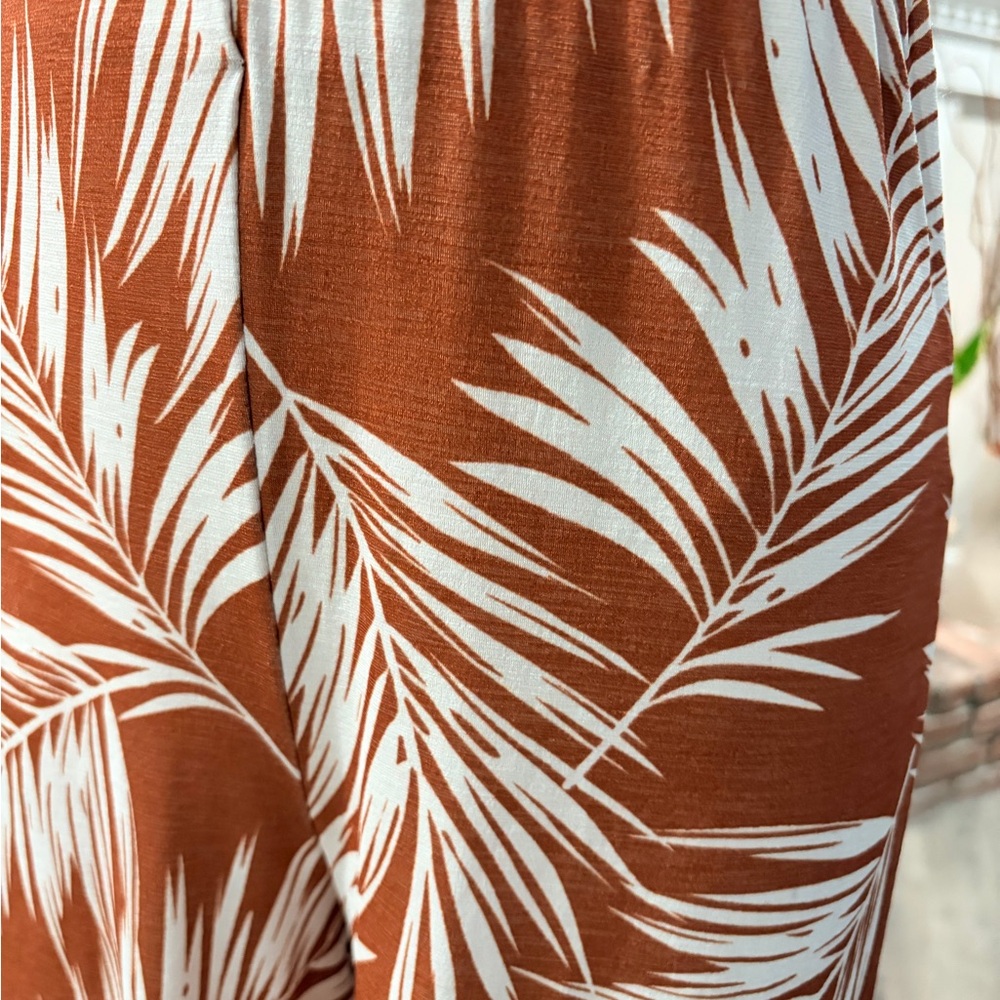 NWT Women's Tropical Print Wide-Leg Pants From Windsor. Size XS - Picture 2 of 3